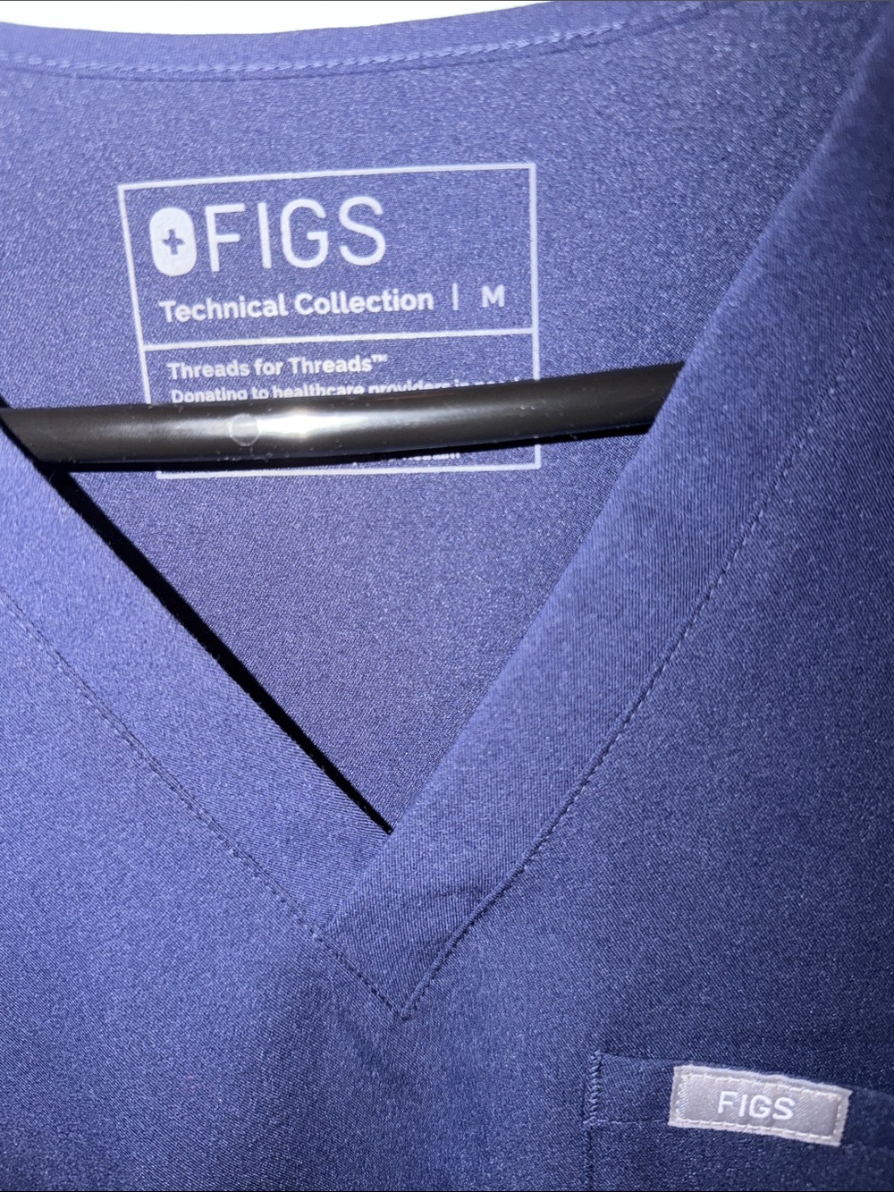 Women’s FIGS scrub set M - Picture 2 of 8